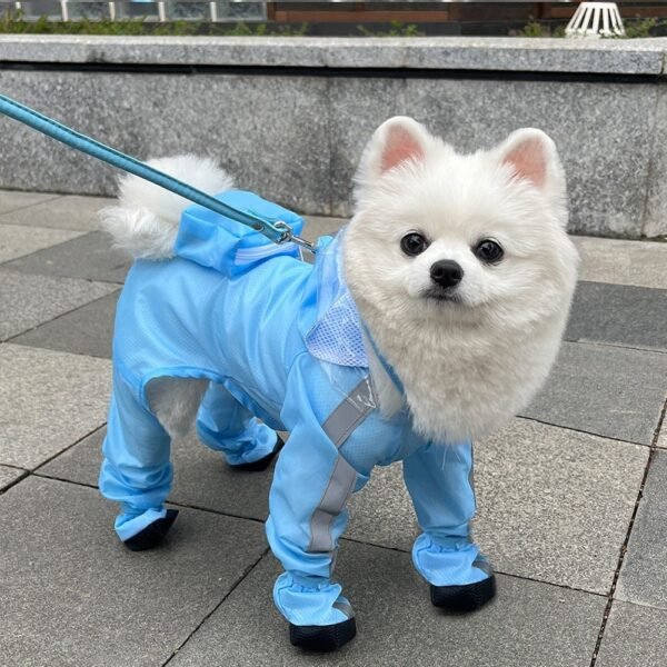 Macacão impermeável de quatro patas para cães pequenos