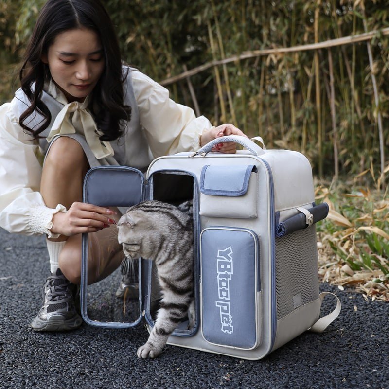 Mochila ventilada com visor para transporte de gatos